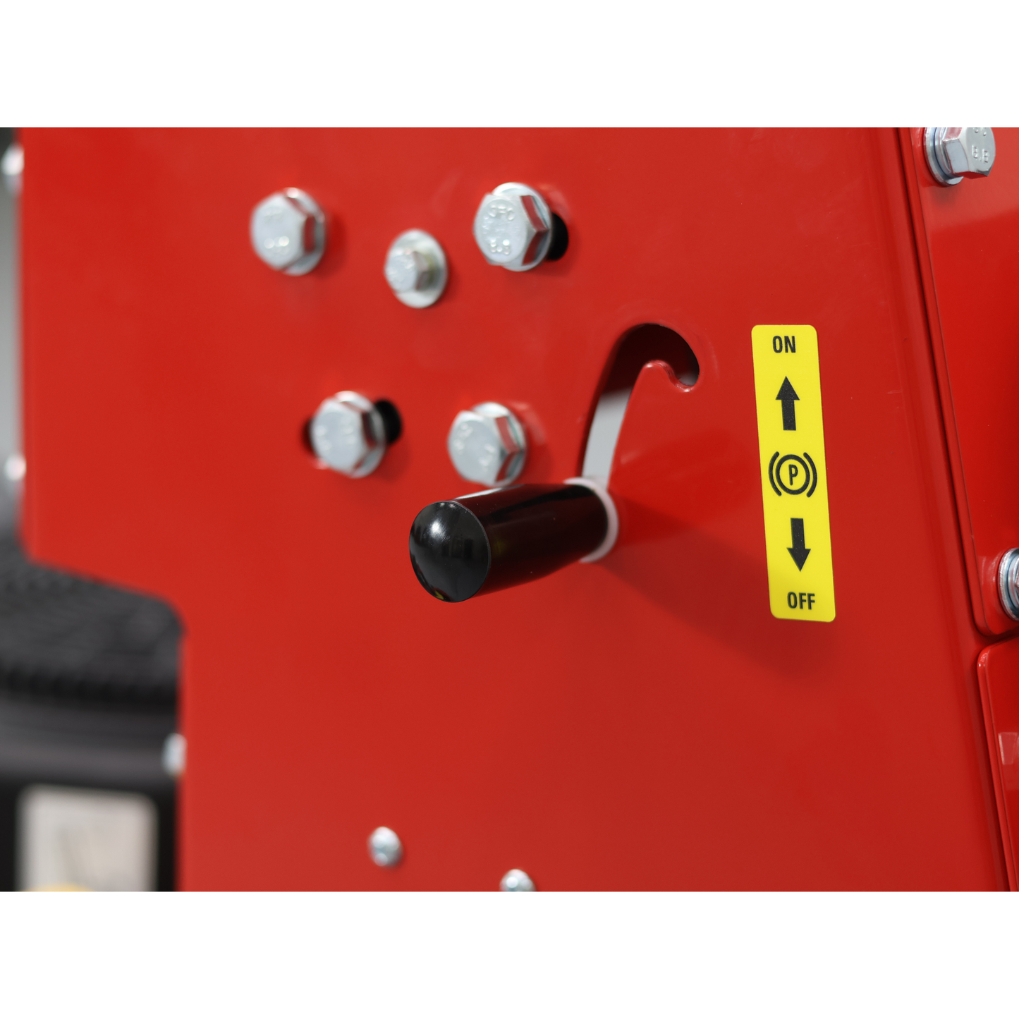 Tondeuse autoportée LEZARD S107 conducteur debout 24CV 107cm Stand On
