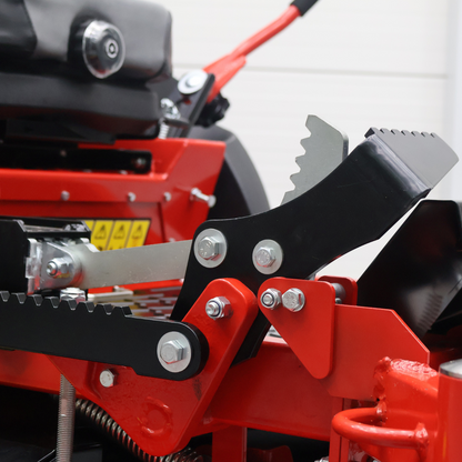 Tracteur tondeuse à rayon de braquage zéro LEZARD Z182PRO 35CV 182 cm zero turn