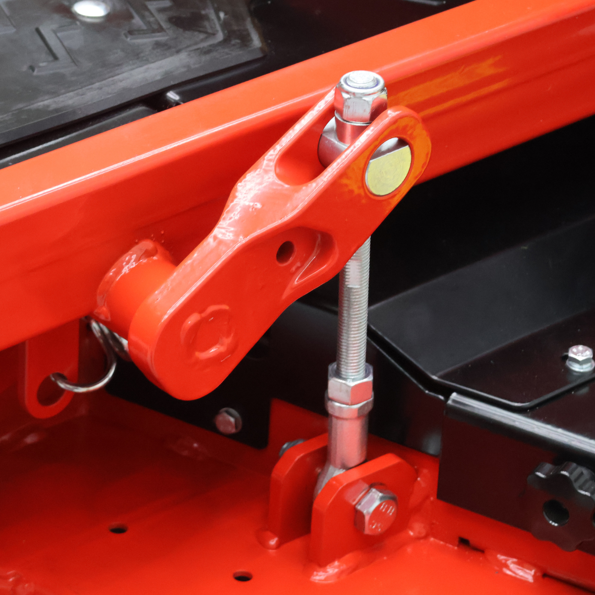 Tracteur tondeuse à rayon de braquage zéro LEZARD Z182PRO 35CV 182 cm zero turn