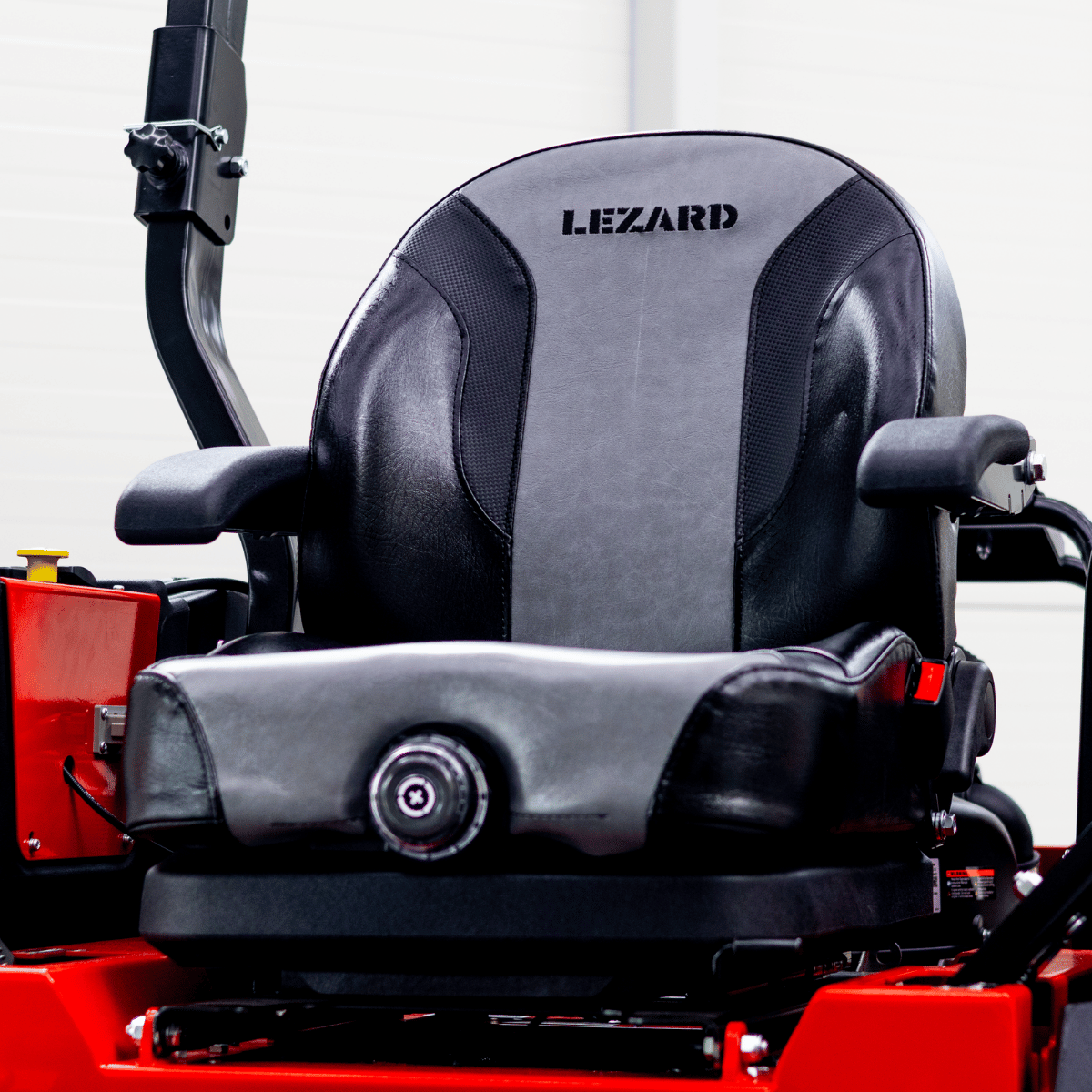 Tracteur tondeuse à rayon de braquage zéro LEZARD Z158PRO 35CV 158 cm zero turn